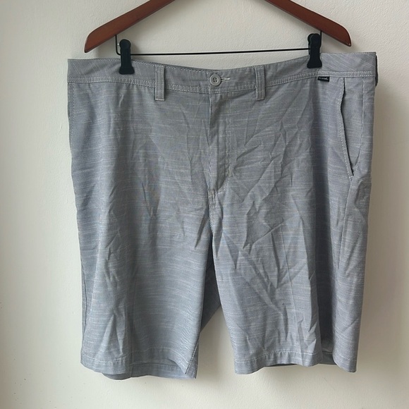 Travis Mathew Men’s Beck Golf Shorts Size 40 - Picture 1 of 10